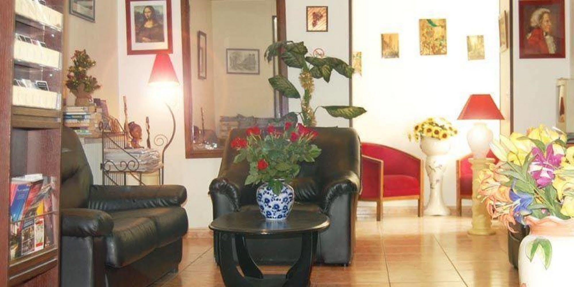 פריז Hotel De Belfort מראה חיצוני תמונה