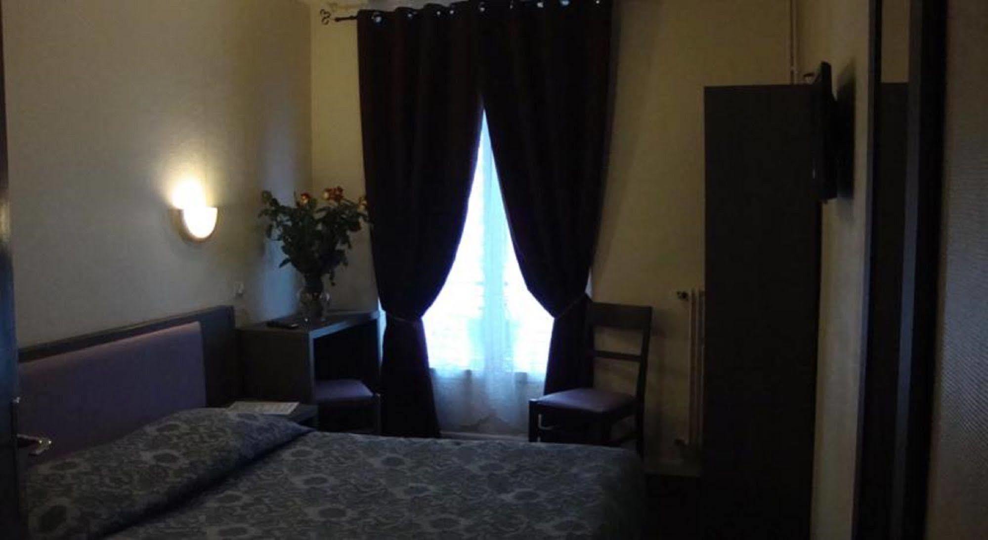 פריז Hotel De Belfort מראה חיצוני תמונה